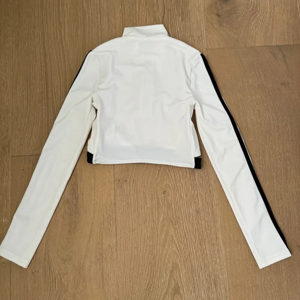 Weissman Contrast Inset Jogger and Mixify Long Sleeve crop top Medium Child